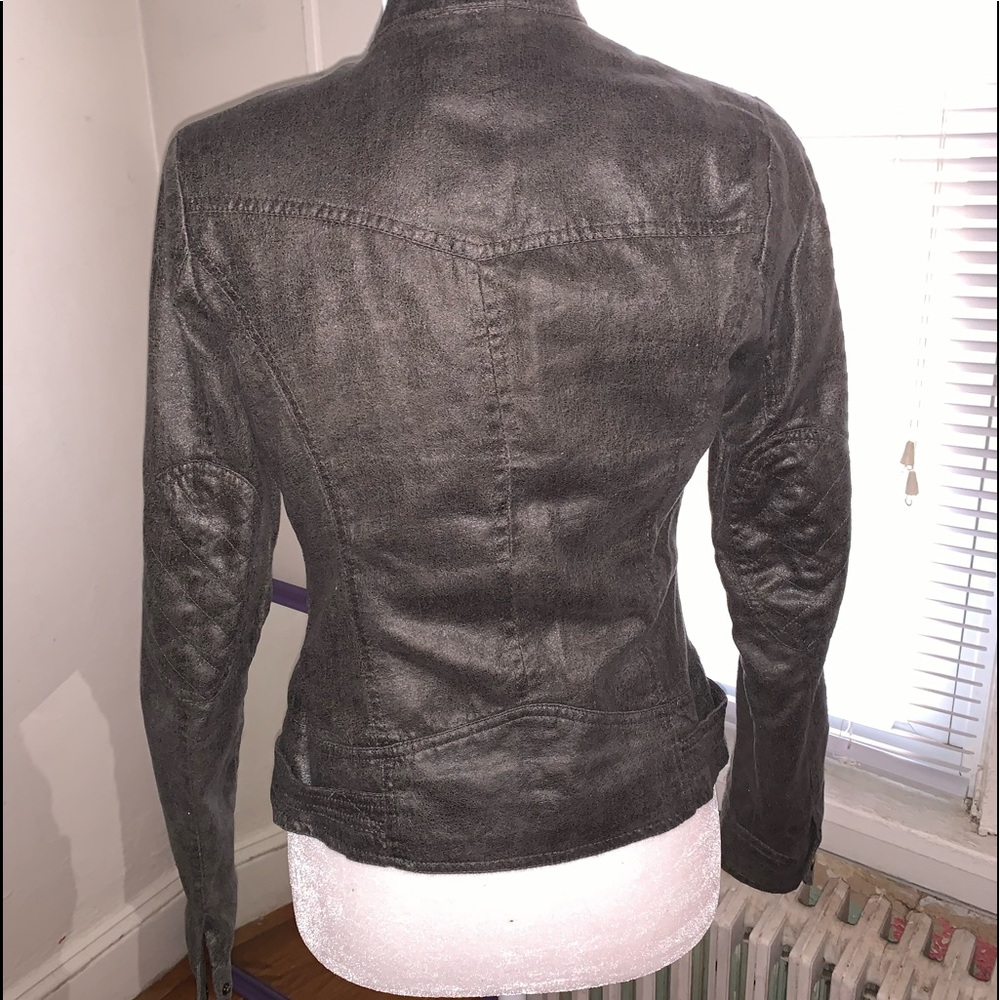 Light Jacket - Picture 7 of 8